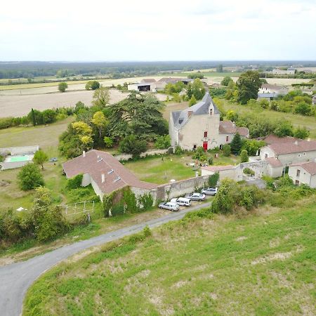Gite Du Manoir Des Roches Saires Esterno foto