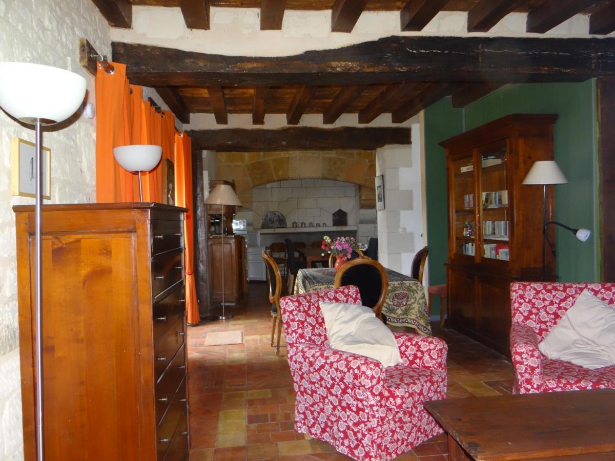 Gite Du Manoir Des Roches Saires Esterno foto