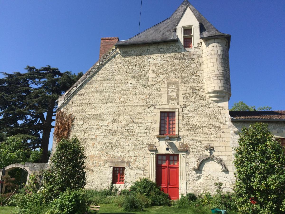Gite Du Manoir Des Roches Saires Esterno foto